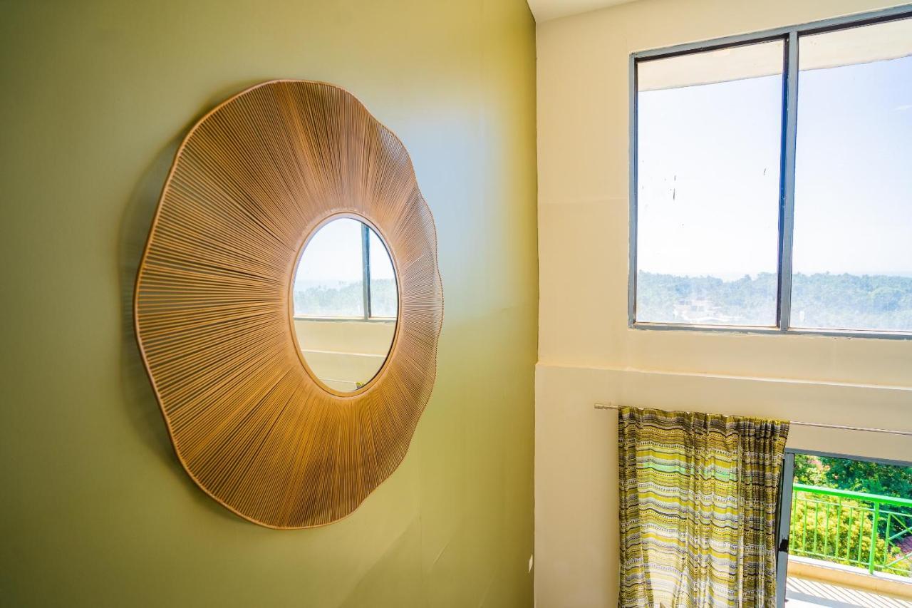 Oyo 79233 Hotel Hive Stays Kochi Zewnętrze zdjęcie